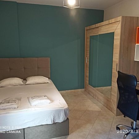 Παιδων Στουντιο 3 雅典 外观 照片